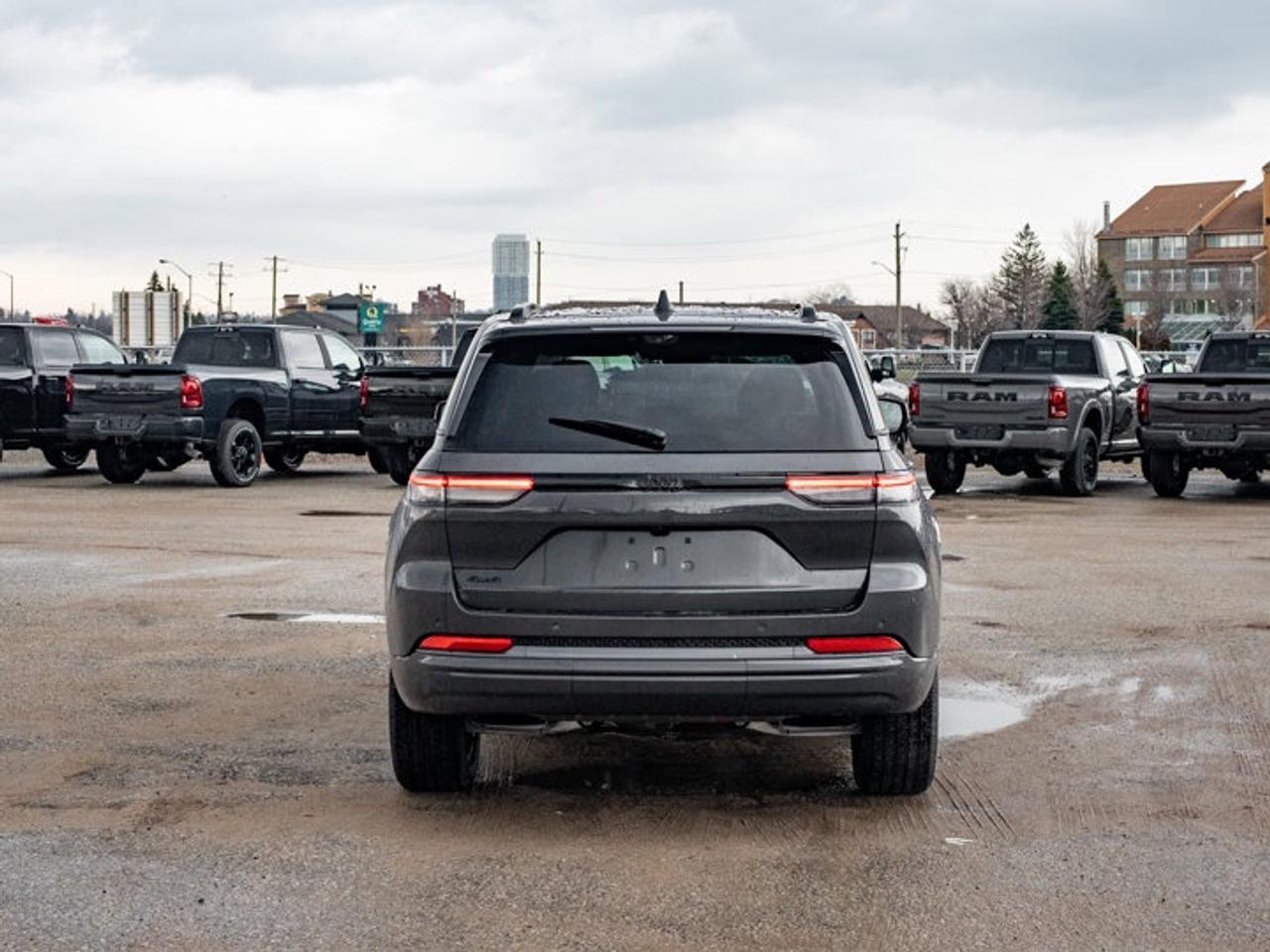 2026 Jeep Grand Cherokee Limited Reserve Photo