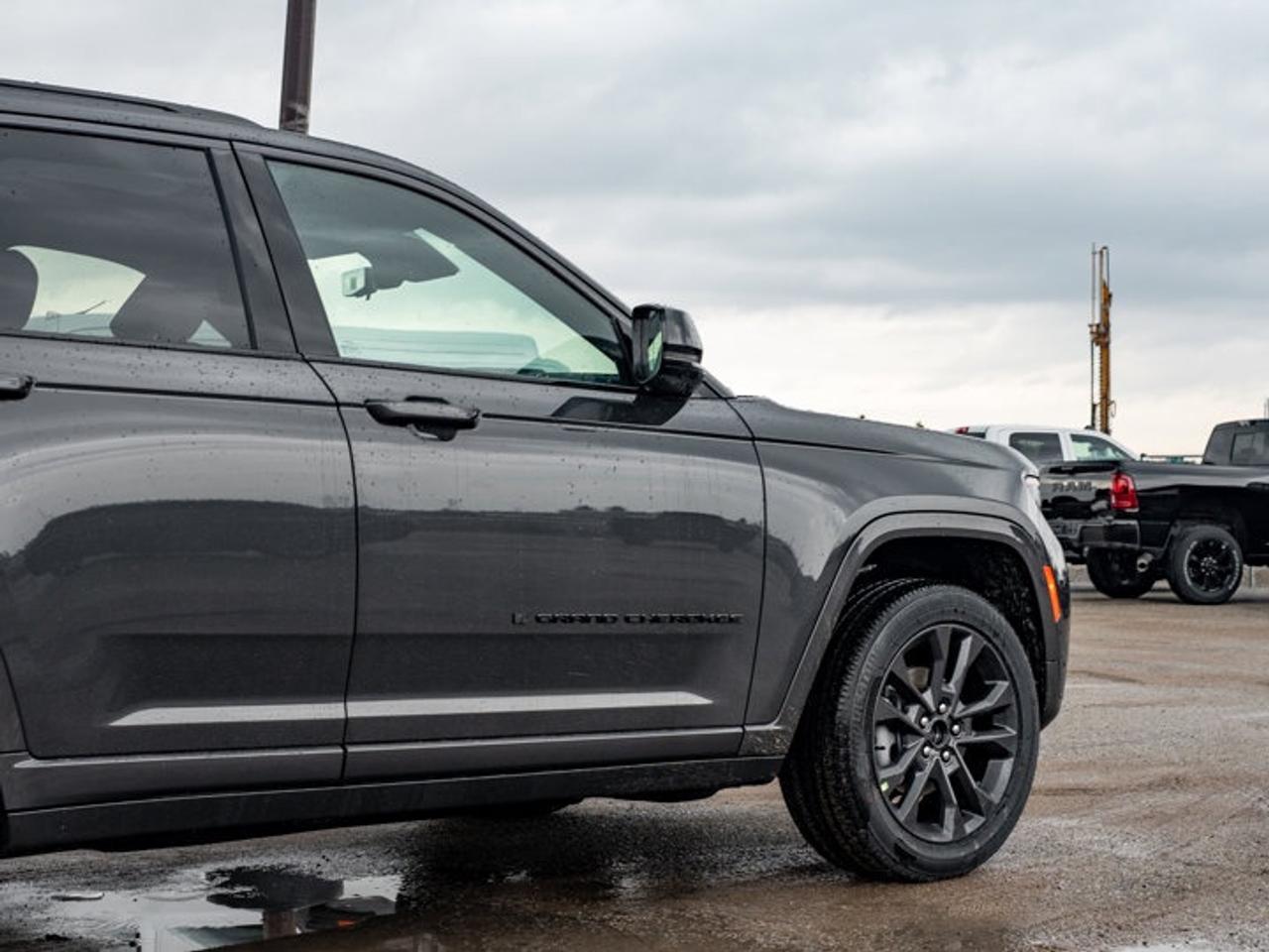2026 Jeep Grand Cherokee Limited Reserve Photo