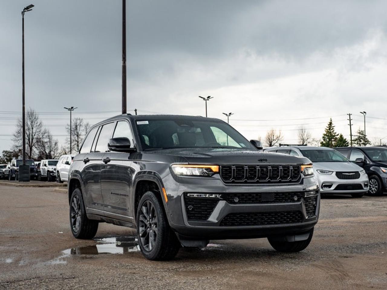 2026 Jeep Grand Cherokee Limited Reserve Photo