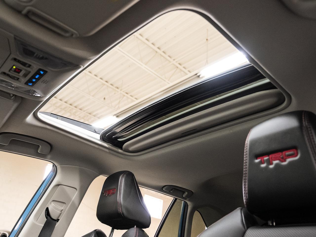 2022 Toyota RAV4 TRAIL TRD AWD | Nav | Sunroof | BSM | CarPlay