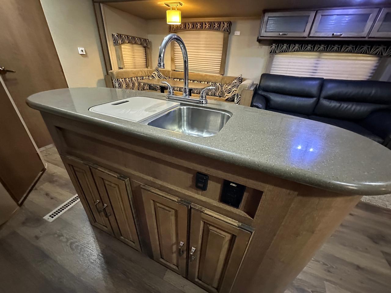 2014 CRUISER FUN FINDER SERIES 266 KIRB TRAVEL TRAILER 