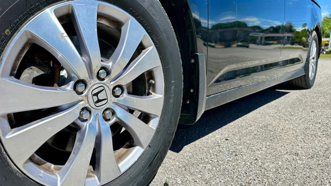 2016 Honda Odyssey * MUST SEE EX Photo
