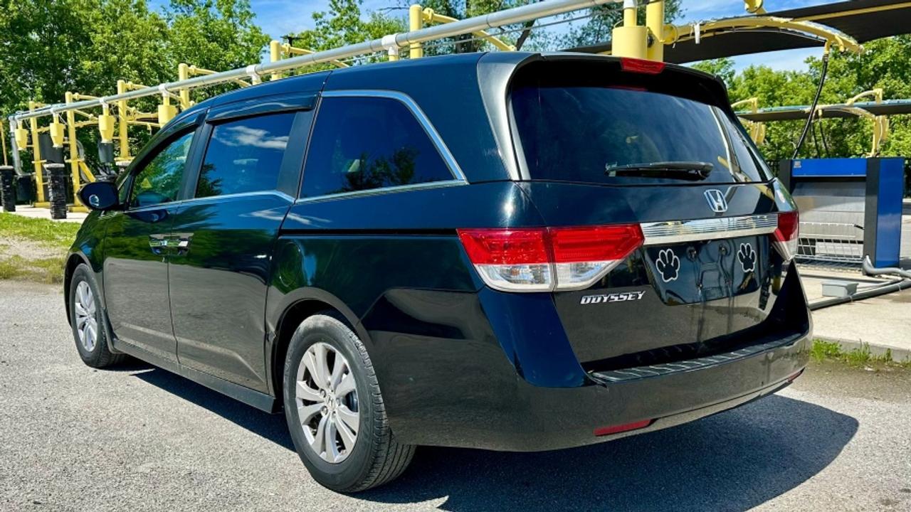 2016 Honda Odyssey * MUST SEE EX Photo
