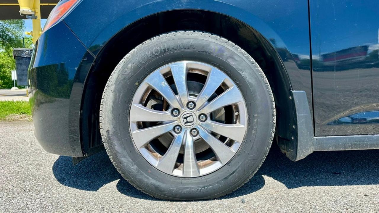 2016 Honda Odyssey * MUST SEE EX Photo