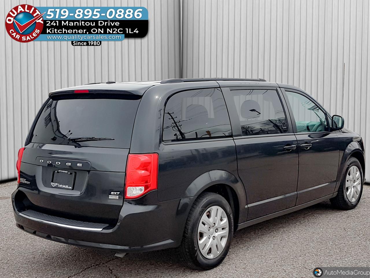 2016 Dodge Grand Caravan SXT *STOW N GO* Photo3