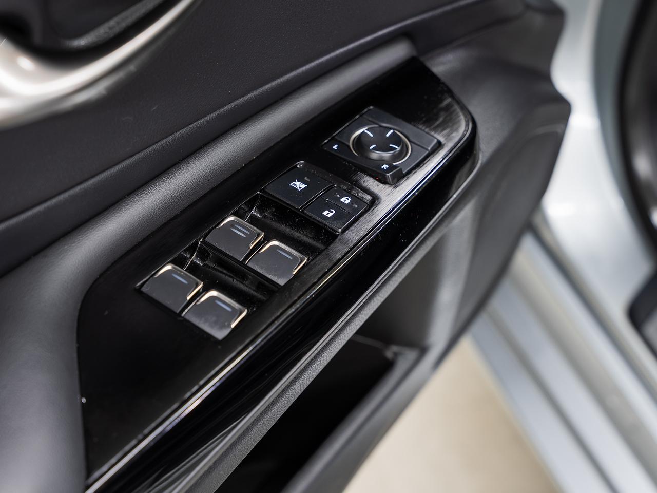 2022 Lexus ES 250 AWD | Leather | Sunroof | BSM | ACC | CarPlay