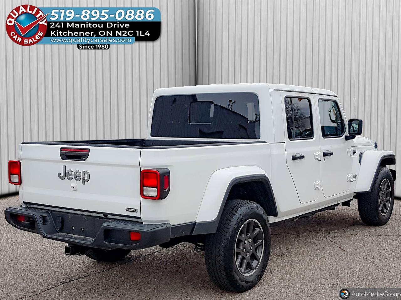 2023 Jeep Gladiator Overland *LEATHER-NAVIGATION* Photo3