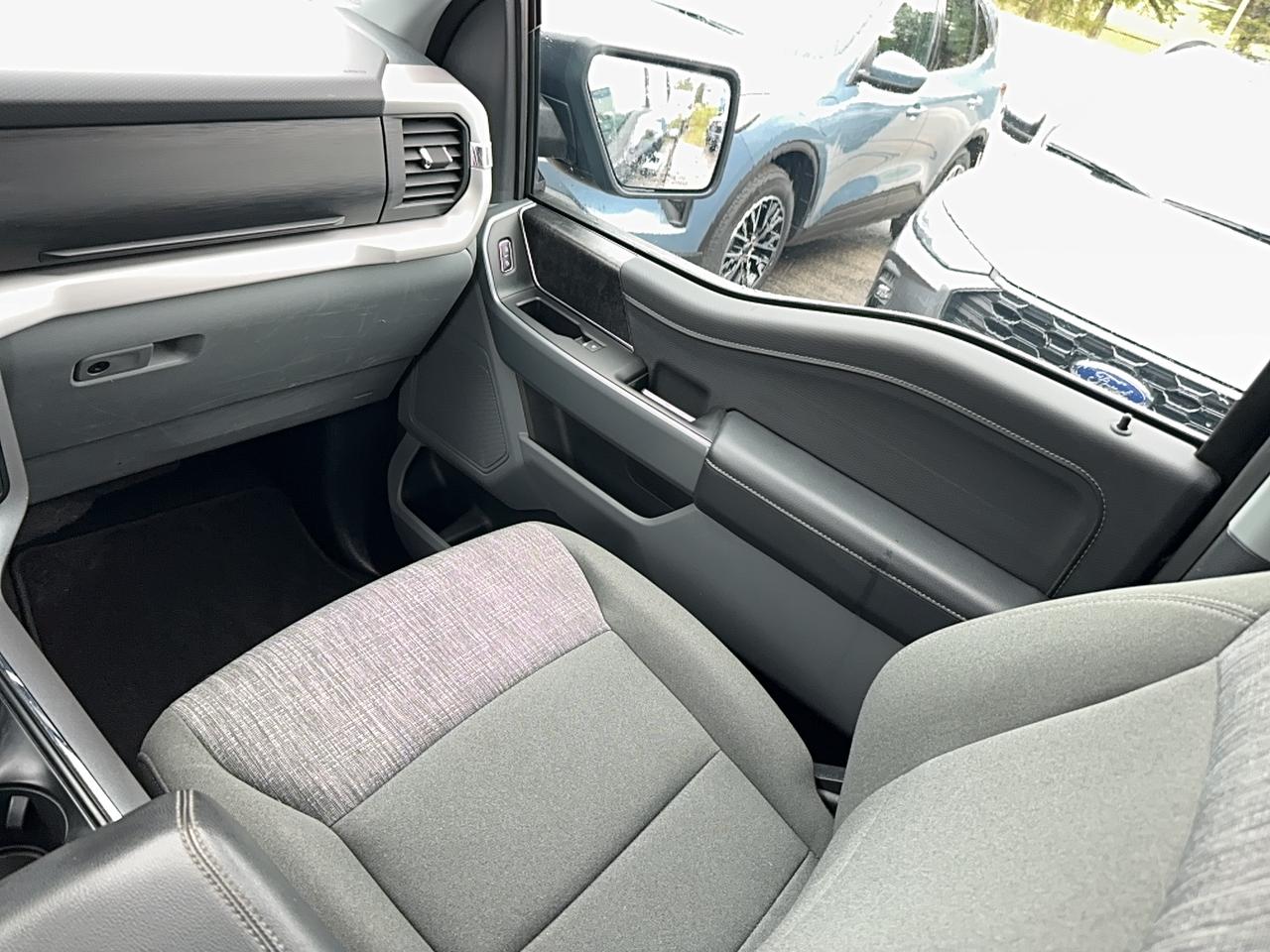 2023 Ford F-150 XLT 4WD SuperCrew 6.5' Box Photo