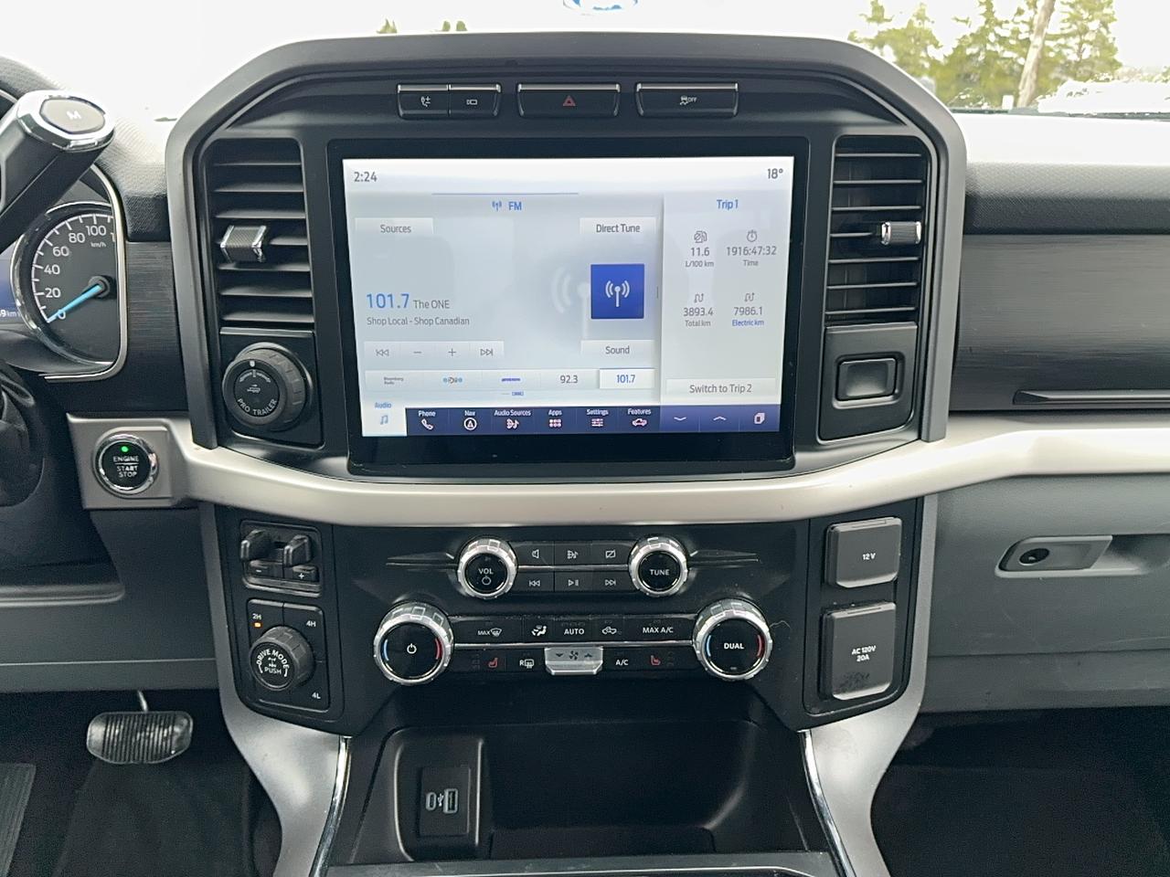 2023 Ford F-150 XLT 4WD SuperCrew 6.5' Box Photo