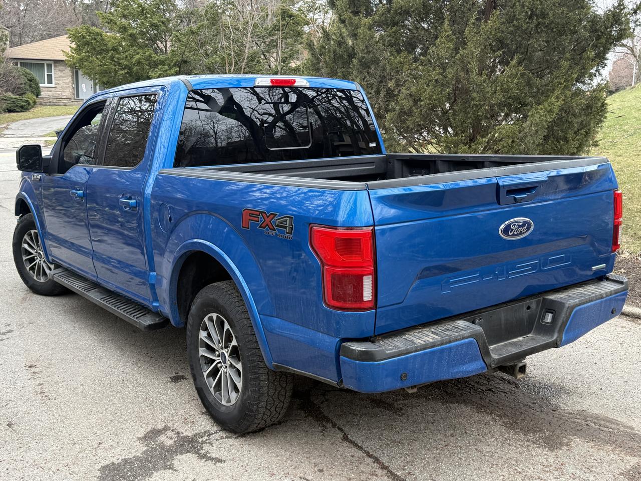 2019 Ford F-150 Lariat Photo3