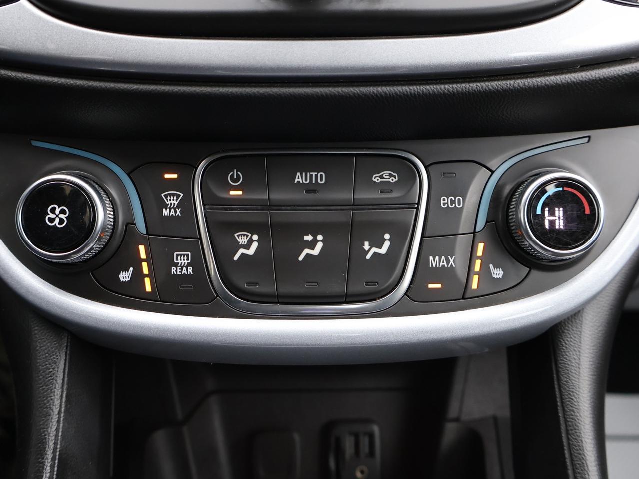 2019 Chevrolet Volt LT PLUG-IN HYBRID CERTIFIED CAMERA BLUETOOTH HEATED SEATS/STEERING CRUISE ALLOYS Photo