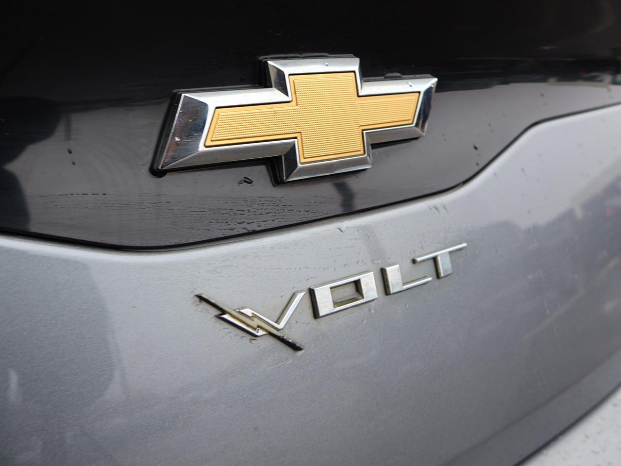 2019 Chevrolet Volt LT PLUG-IN HYBRID CERTIFIED CAMERA BLUETOOTH HEATED SEATS/STEERING CRUISE ALLOYS Photo