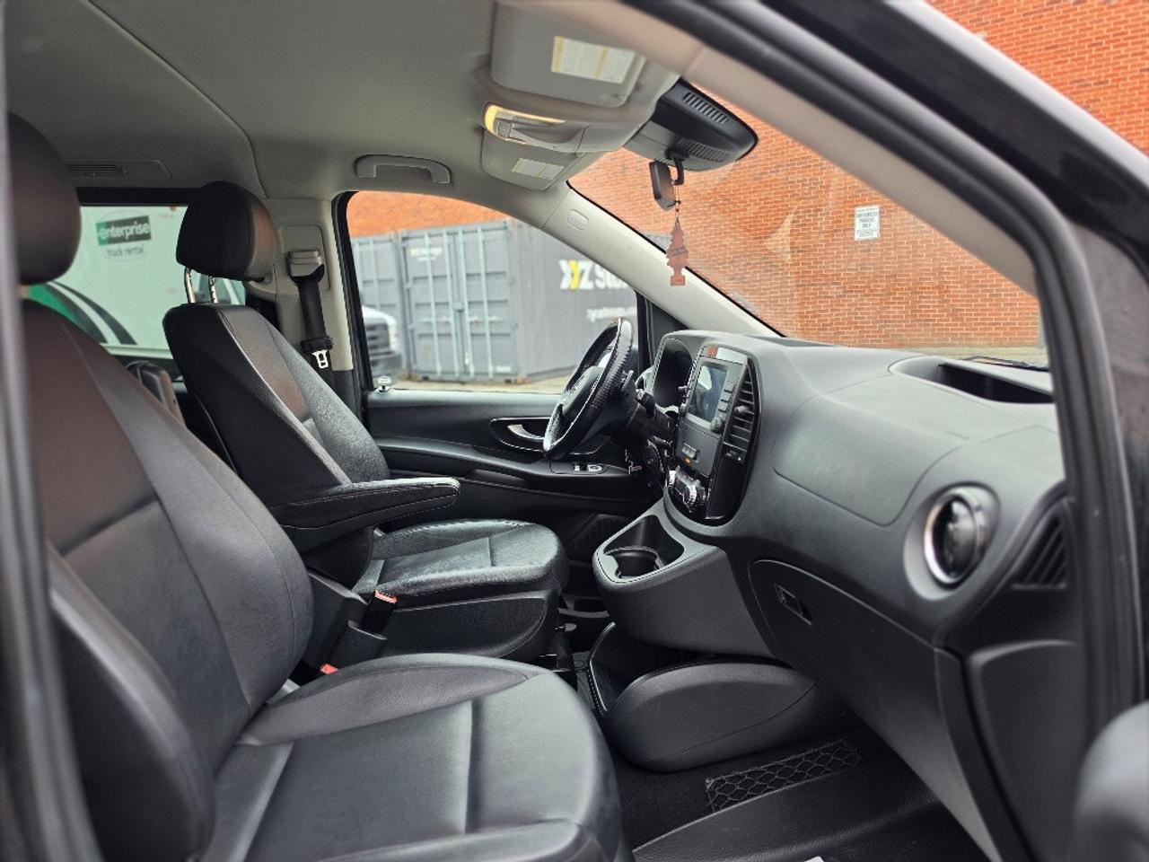 2021 Mercedes-Benz Metris Passenger Van LEATHER-7 PASSENGER-BARN DOOR-CERTIFIED Photo