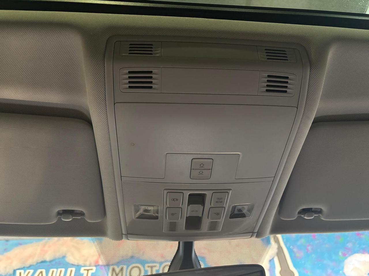 2019 Volkswagen Tiguan Comfortline 4MOTION ONE OWNER / CLEAN CARAFX / NO ACCIDENTS Photo