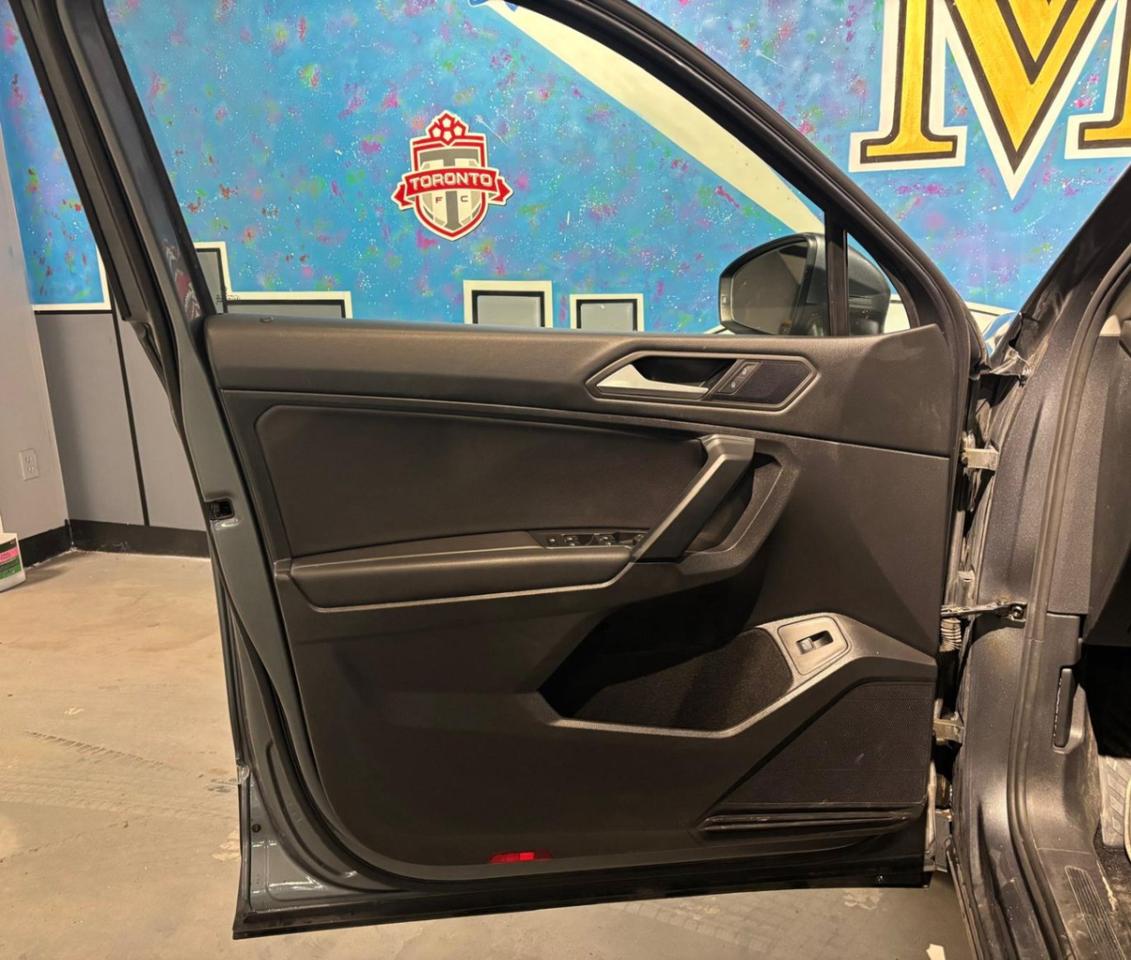 2019 Volkswagen Tiguan Comfortline 4MOTION ONE OWNER / CLEAN CARAFX / NO ACCIDENTS Photo