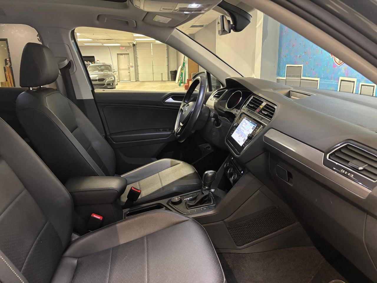 2019 Volkswagen Tiguan Comfortline 4MOTION ONE OWNER / CLEAN CARAFX / NO ACCIDENTS Photo