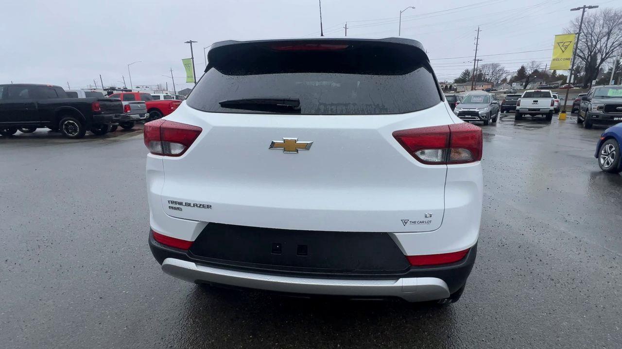 2023 Chevrolet TrailBlazer LT AWD, HEATED FRONT SEATS, CRUISE CONTROL, BACK UP CAMERA!! Photo