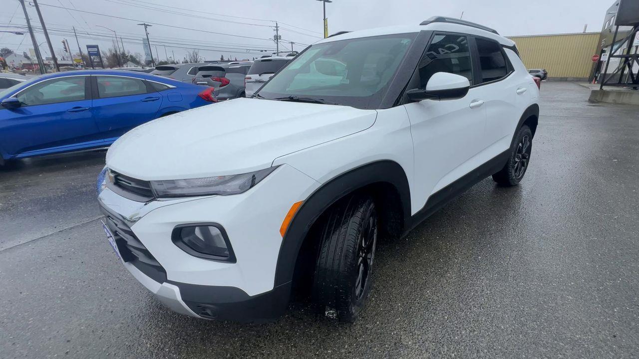 2023 Chevrolet TrailBlazer LT AWD, HEATED FRONT SEATS, CRUISE CONTROL, BACK UP CAMERA!! Photo