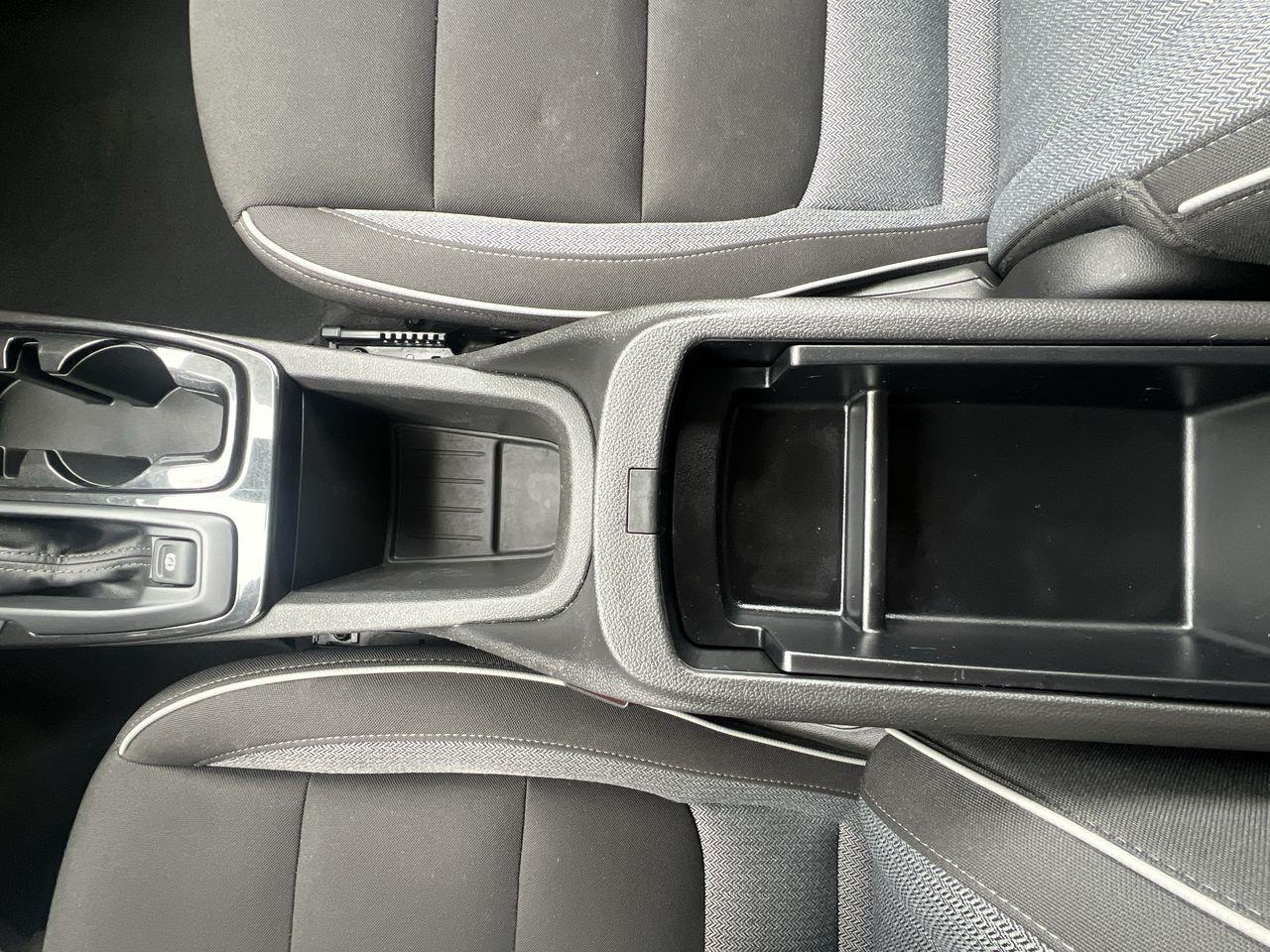 2023 Chevrolet TrailBlazer LT AWD, HEATED FRONT SEATS, CRUISE CONTROL, BACK UP CAMERA!! Photo