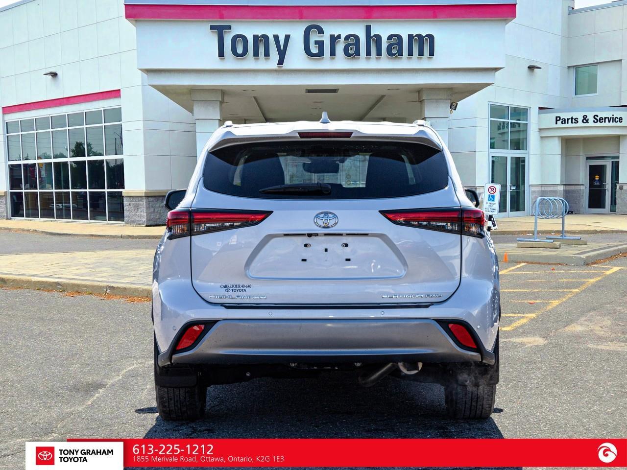 2022 Toyota Highlander LIMITED  Photo