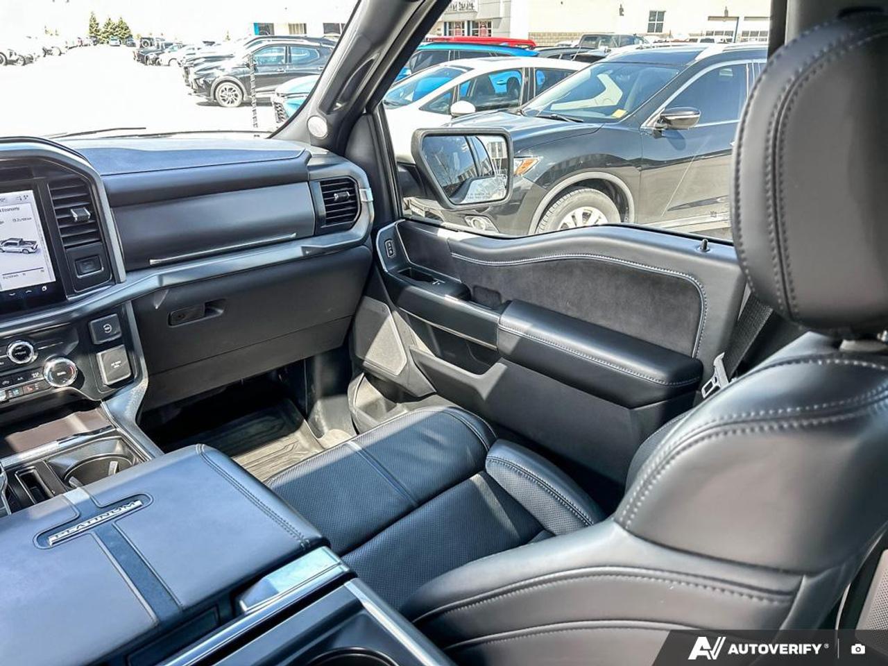 2025 Ford F-150 Platinum PANORAMIC MOONROOF | 20 INCH WHEELS | FX4 OFF-ROAD Photo