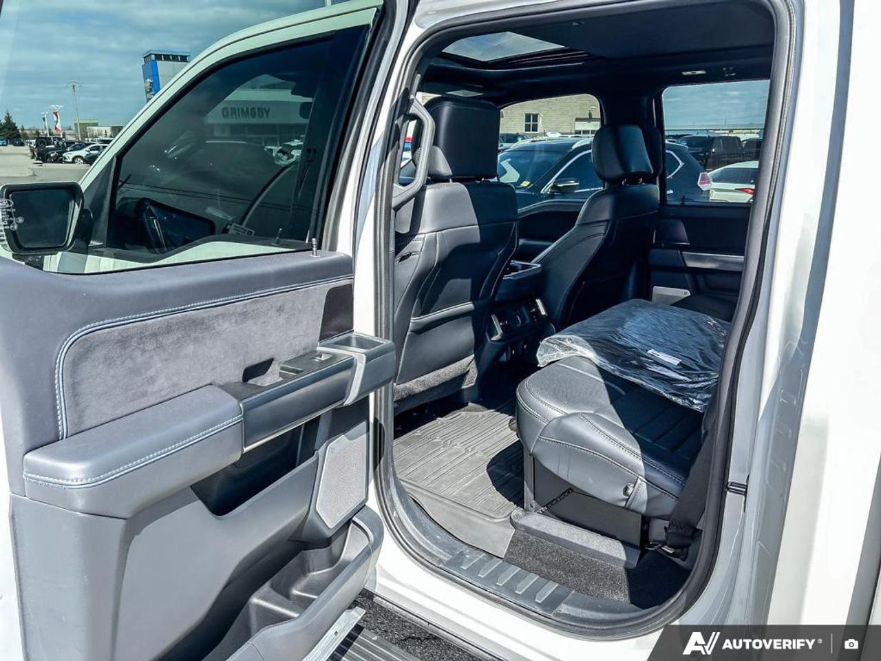 2025 Ford F-150 Platinum PANORAMIC MOONROOF | 20 INCH WHEELS | FX4 OFF-ROAD Photo