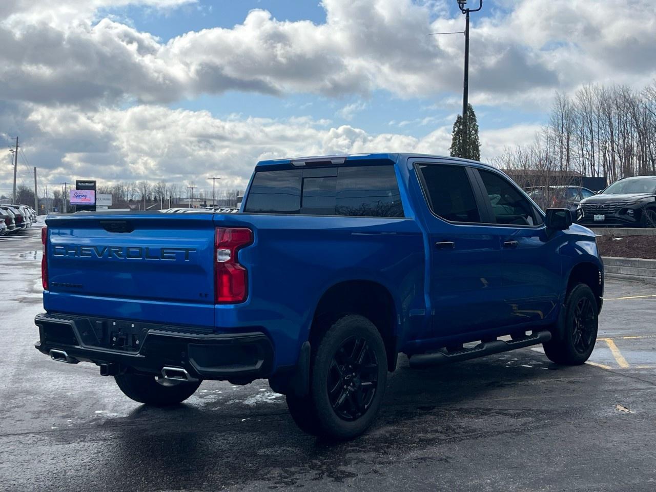 2024 Chevrolet Silverado 1500 Crew Cab Short Box 4-Wheel Drive LT Trail Boss Photo