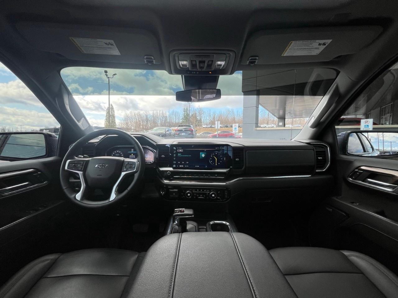 2024 Chevrolet Silverado 1500 Crew Cab Short Box 4-Wheel Drive LT Trail Boss Photo