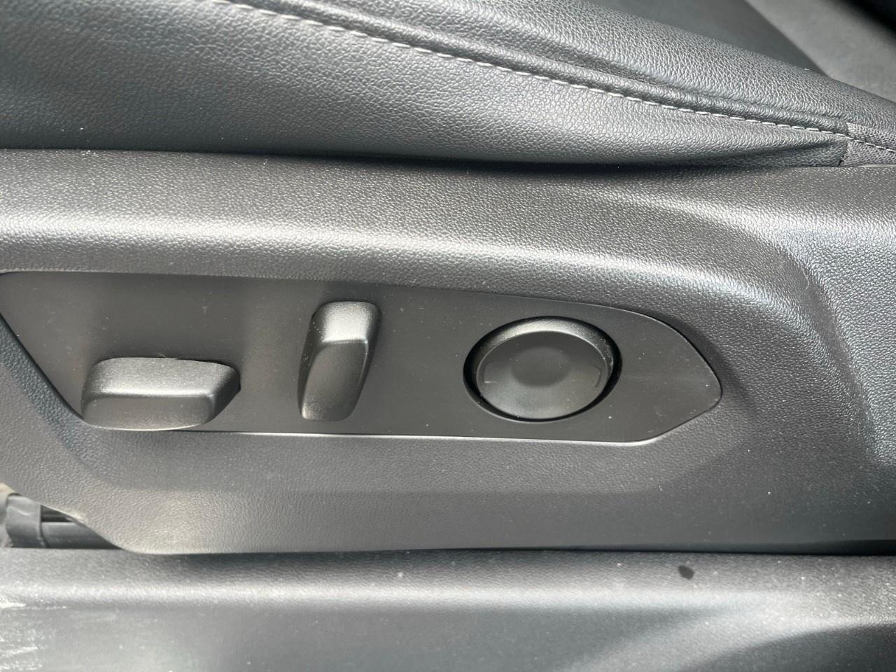 2024 Chevrolet Silverado 1500 Crew Cab Short Box 4-Wheel Drive LT Trail Boss Photo