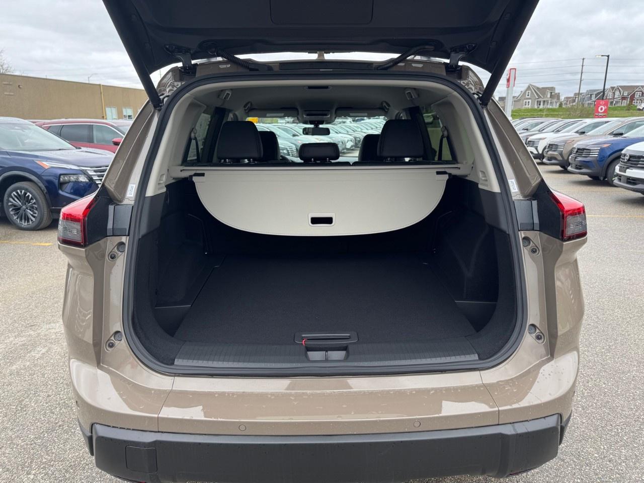 2026 Nissan Rogue AWD Rock Creek Photo
