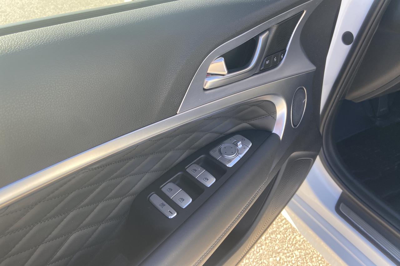 2021 Genesis G70 3.3T Prestige Photo