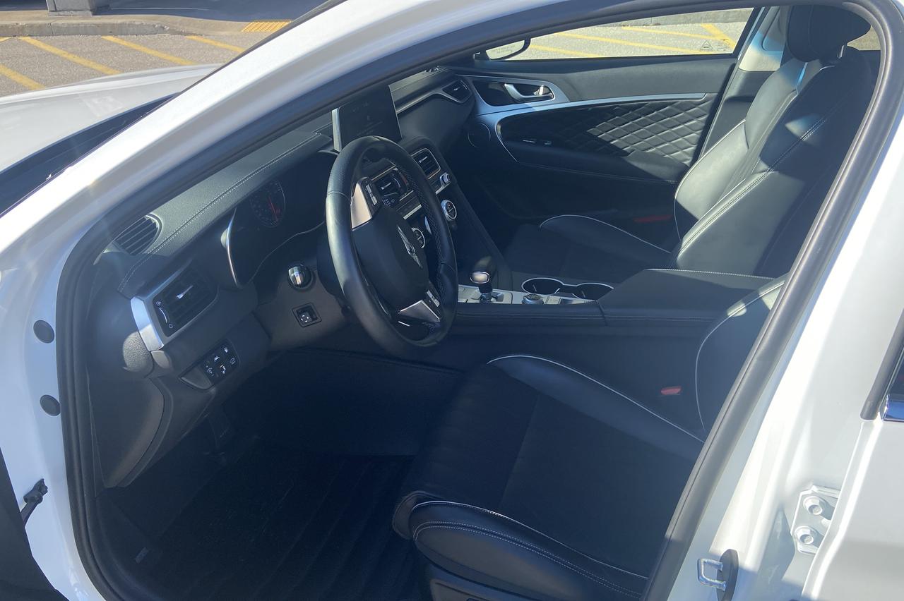 2021 Genesis G70 3.3T Prestige Photo