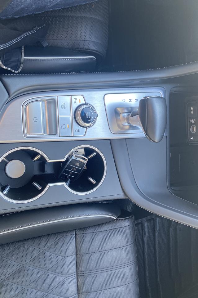 2021 Genesis G70 3.3T Prestige Photo