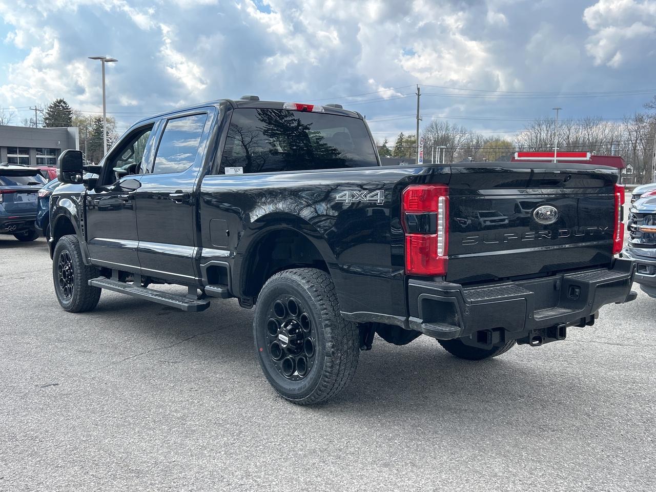 2026 Ford F-350 Super Duty SRW XLT 4WD Crew Cab 6.75' Box 613A Photo2
