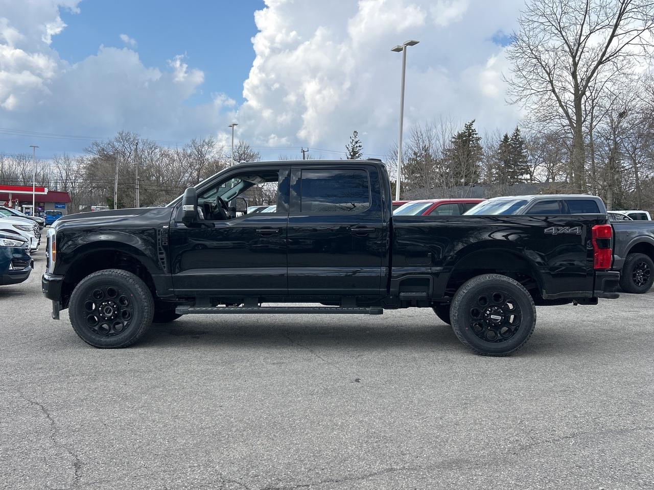 2026 Ford F-350 Super Duty SRW XLT 4WD Crew Cab 6.75' Box 613A Photo1
