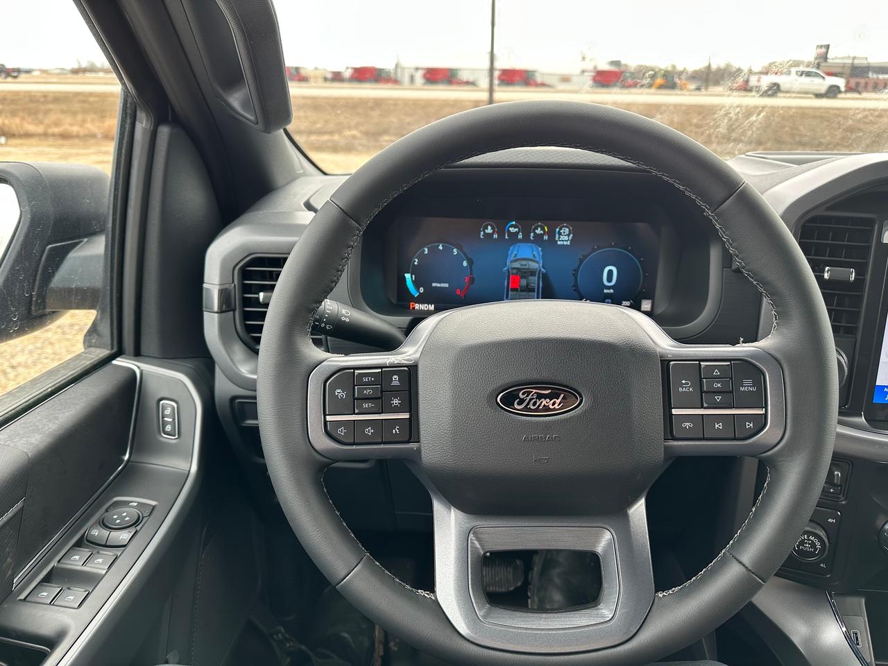 2026 Ford F-150 XLT 4WD SuperCrew 5.5' Box 302A Photo5