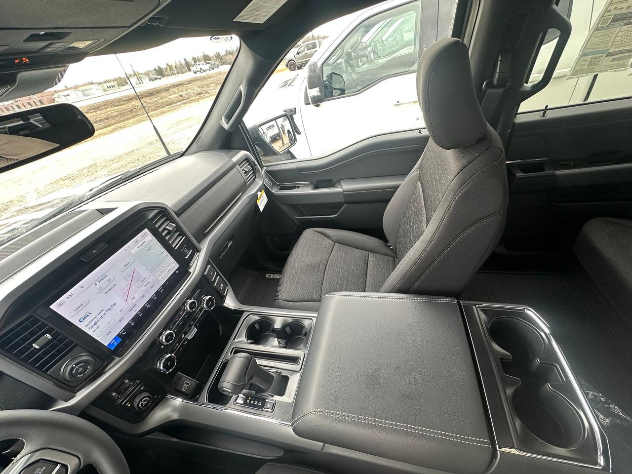 2026 Ford F-150 XLT 4WD SuperCrew 5.5' Box 302A Photo5