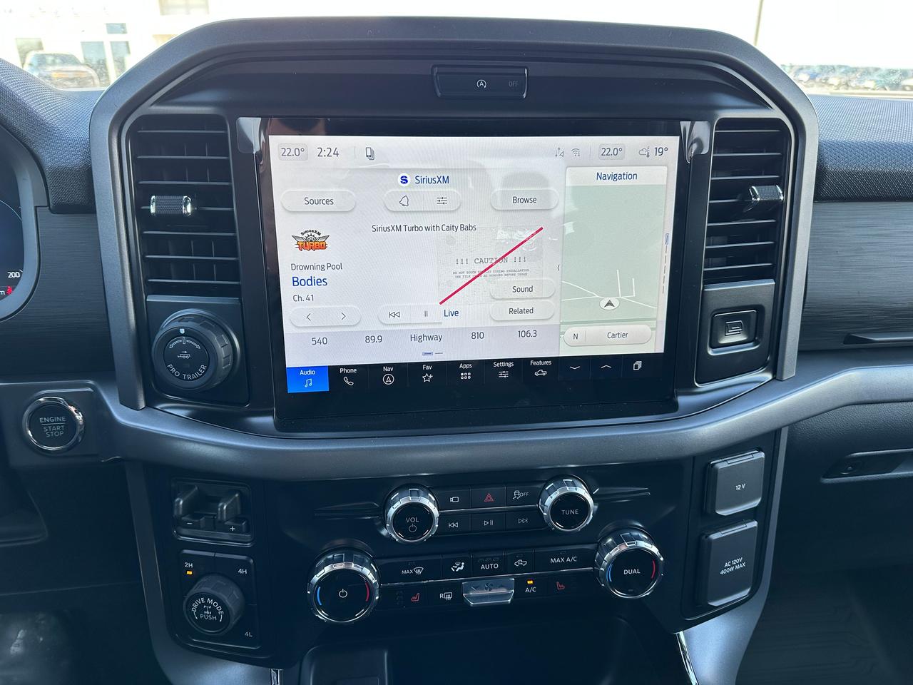 2026 Ford F-150 XLT 4WD SuperCrew 5.5' Box 302A Photo5