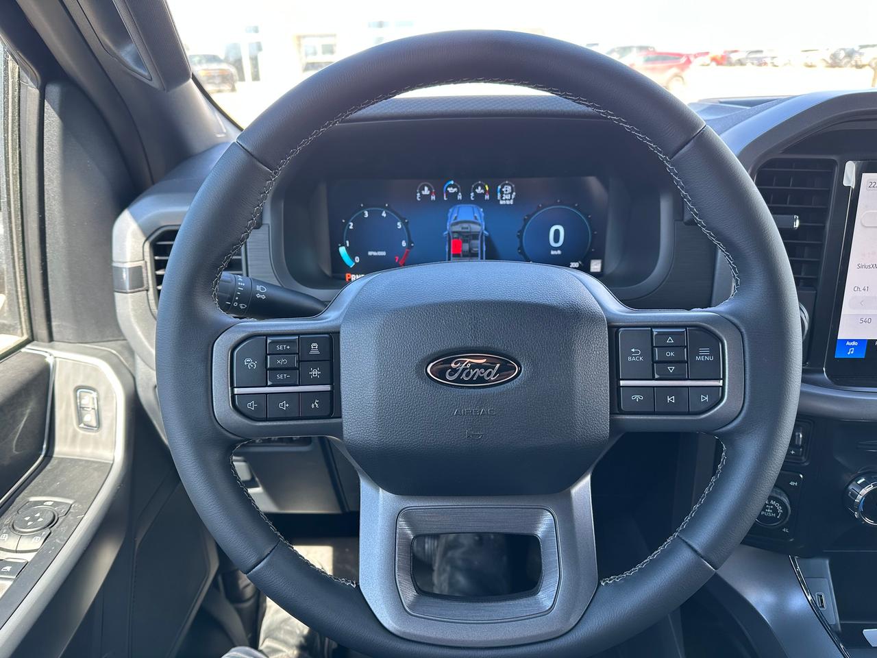 2026 Ford F-150 XLT 4WD SuperCrew 5.5' Box 302A Photo5