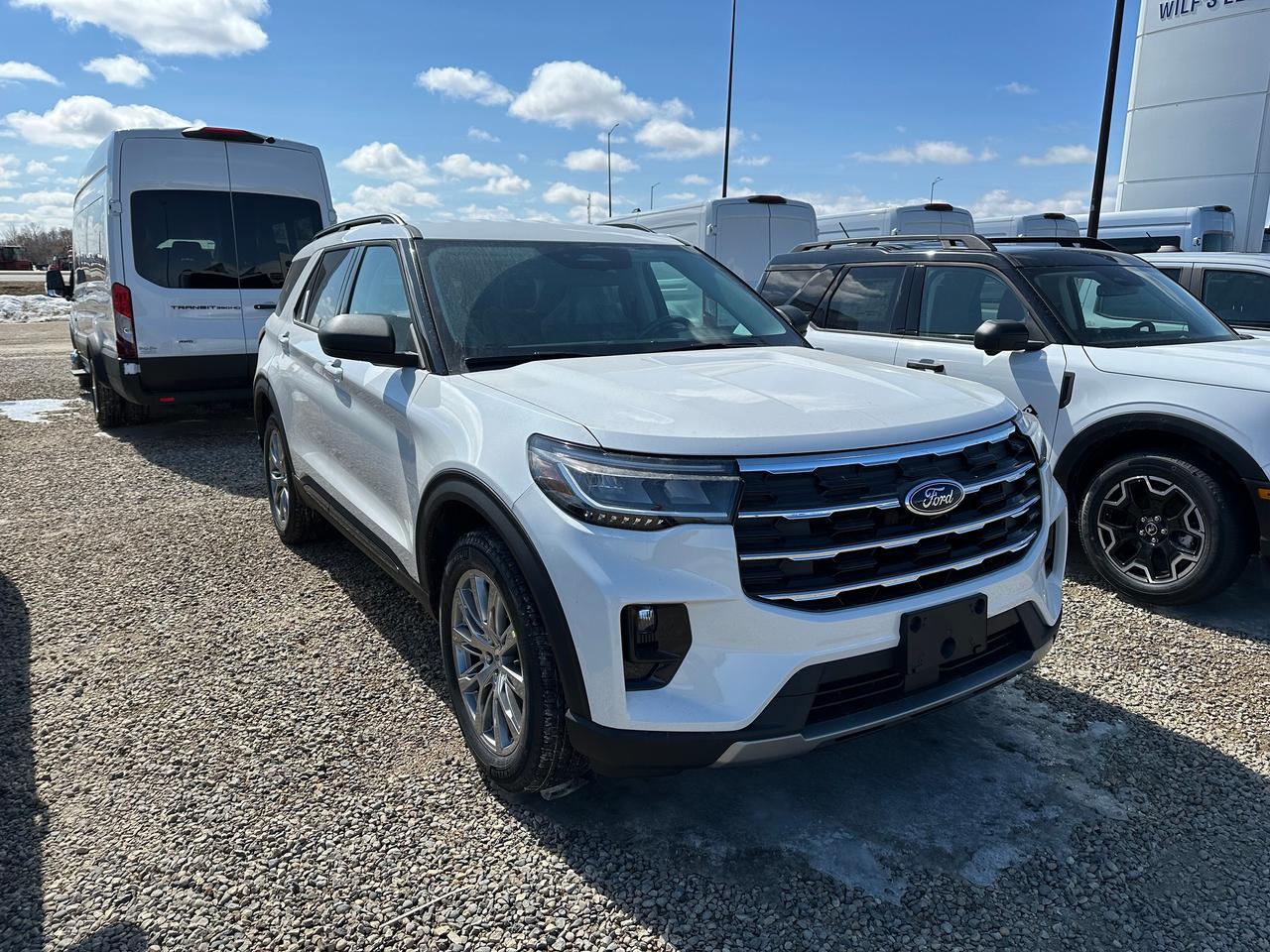 2026 Ford Explorer ACTIVE W/200A PKG 4WD 200A Photo5