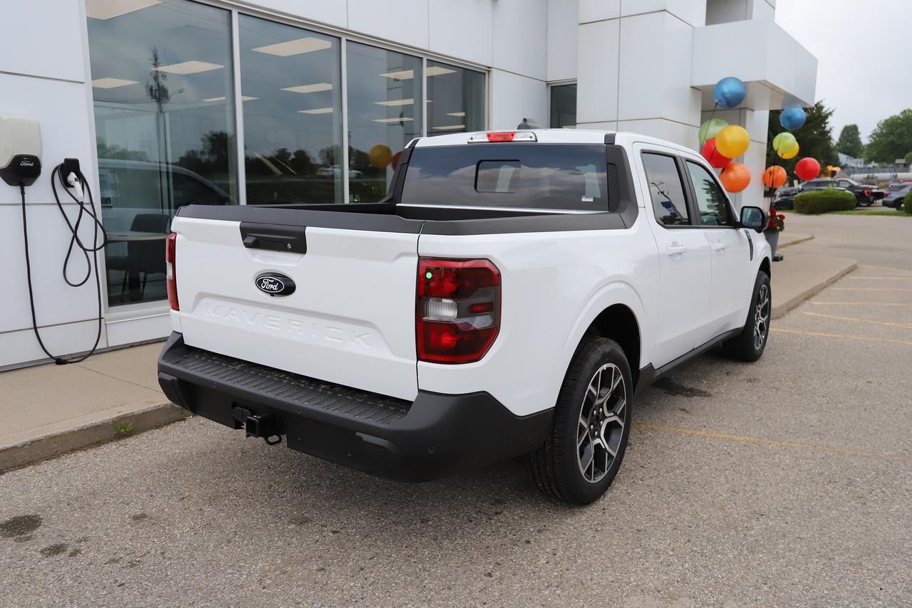 2026 Ford Maverick Lariat Photo3