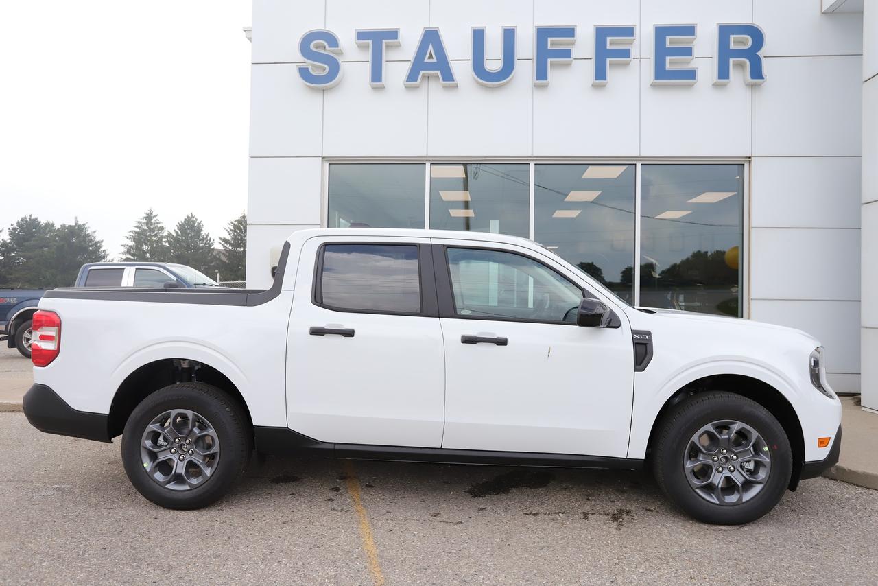 2026 Ford Maverick XLT AWD SuperCrew Photo2