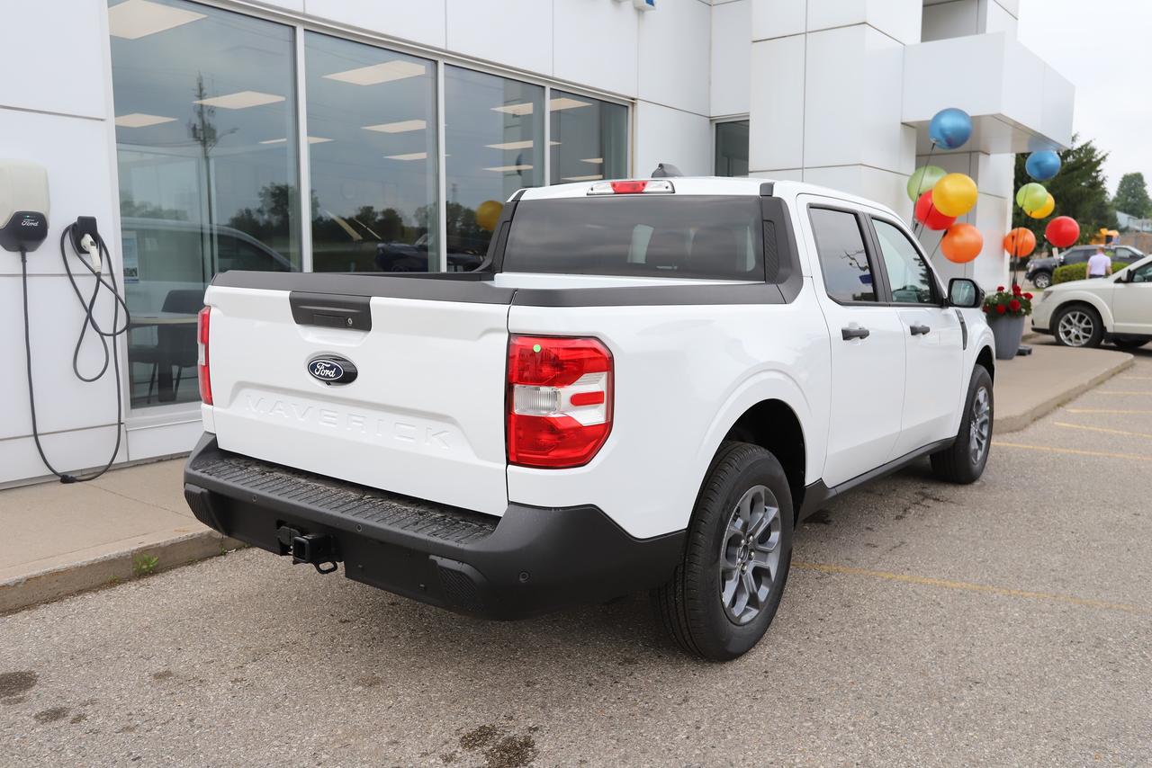 2026 Ford Maverick XLT AWD SuperCrew Photo3