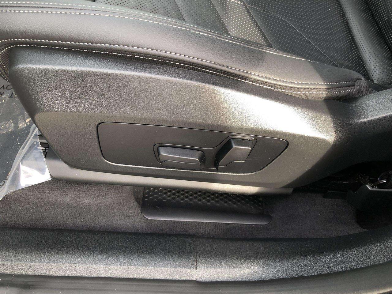 2025 BMW X1 xDrive28i VEGANZA INTERIOR, LANE DEPARTURE, DUAL CLIMATE CONTROL, NAVI, aND Photo