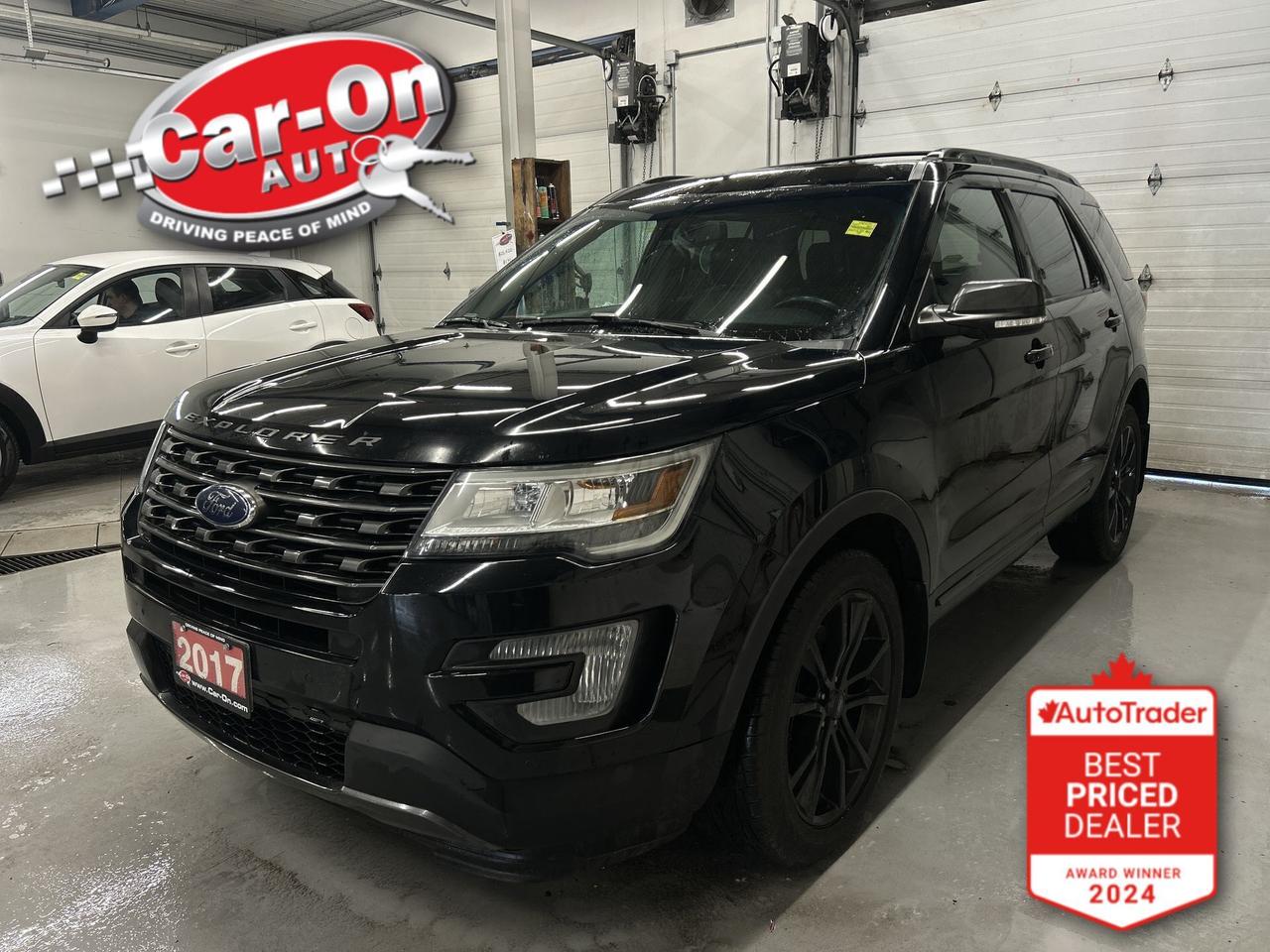 2017 Ford Explorer XLT SPORT AWD |7-PASS |LEATHER | SUNROOF | CARPLAY Photo0