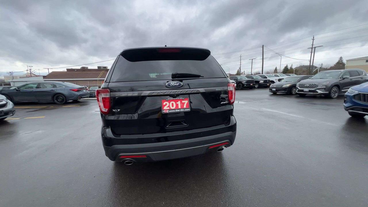 2017 Ford Explorer XLT SPORT AWD |7-PASS |LEATHER | SUNROOF | CARPLAY Photo