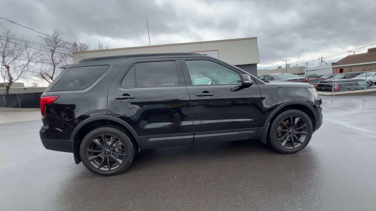 2017 Ford Explorer XLT SPORT AWD |7-PASS |LEATHER | SUNROOF | CARPLAY Photo
