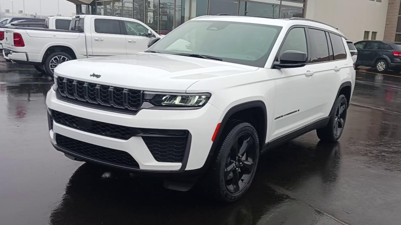 2026 Jeep Grand Cherokee L ALTITUDE 4X4 Photo