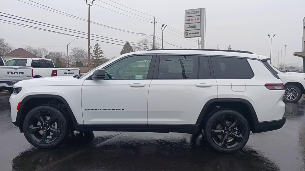 2026 Jeep Grand Cherokee L ALTITUDE 4X4 Photo
