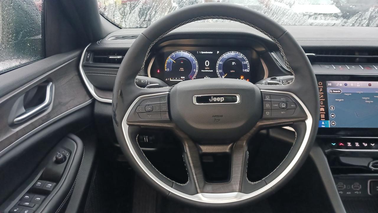 2026 Jeep Grand Cherokee L ALTITUDE 4X4 Photo